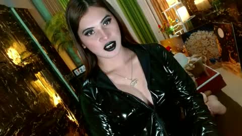 Snapshot of queen_kendalx19 chatting on 06.24.26 Kendal online here from 6am-3pm philippine time online show from 06.24.26