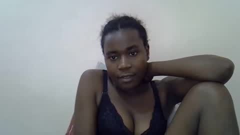 queen_sly online show from 10.11.25