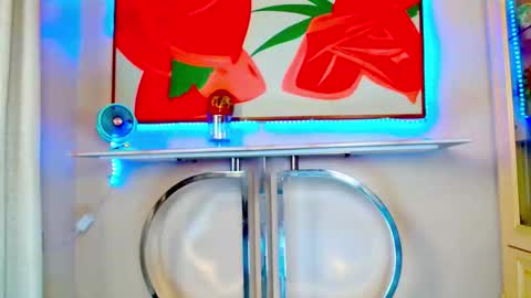 Snapshot of queen_zoe01 chatting on 11.10.25 queen_zoe01 online show from 11.10.25