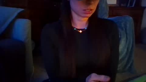 queenbee6269 online show from 01.13.25