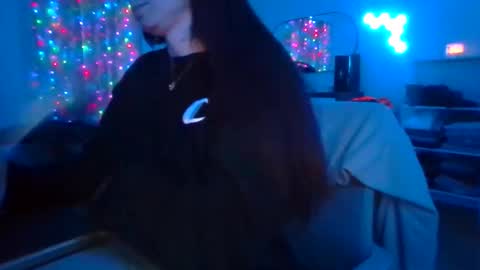 queenbee6269 online show from 01.15.26