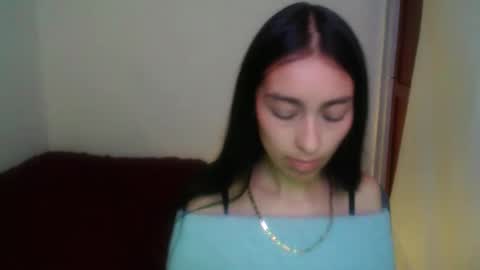 Snapshot of queenbyte_18 chatting on 12.19.25 queenbyte_18 online show from 12.19.25