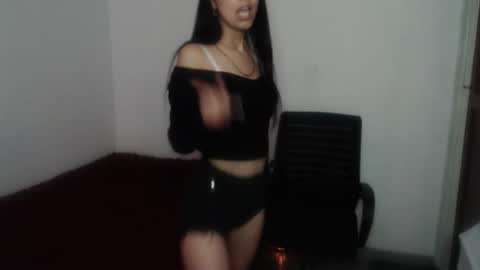 Snapshot of queenbyte_18 chatting on 12.22.25 queenbyte_18 online show from 12.22.25