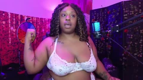 Queen Cherise Roze online show from 04.10.26