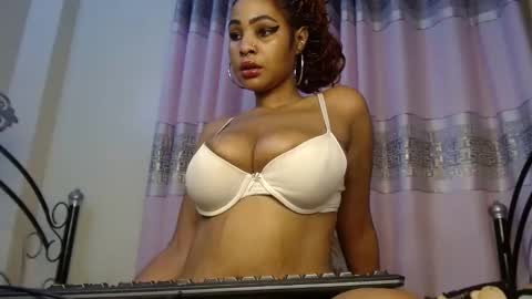 Snapshot of queendelicious1 chatting on 02.22.25 faithdoris online show from 02.22.25