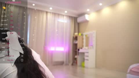 Nelly  INSTA  queenelia  online show from 04.11.26