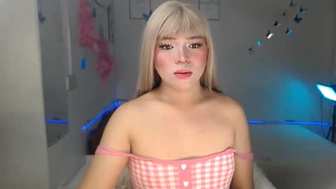 Snapshot of queenkelesey chatting on 10.19.25 kelesey online show from 10.19.25