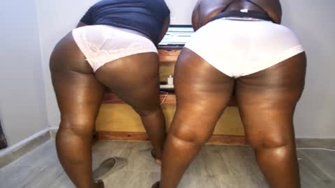 Nina online show from 11.05.25