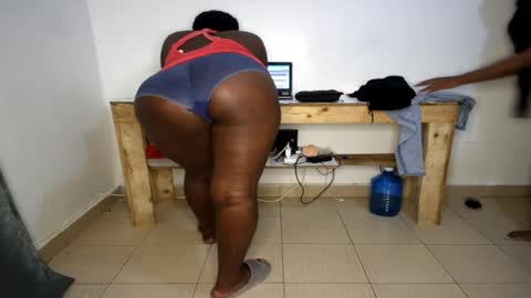 Nina online show from 04.08.26