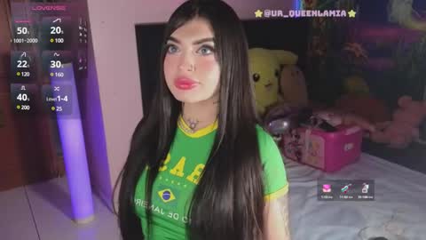 Snapshot of queenlamia chatting on 03.11.25  Taurus online show from 03.11.25