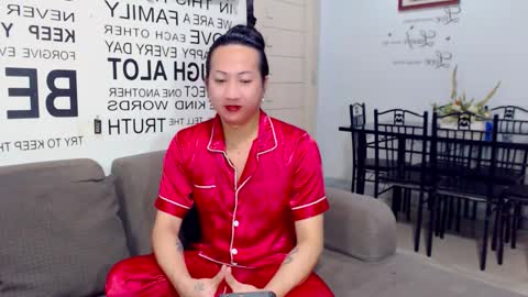 QUEEN online show from 02.25.26