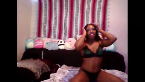 QueenOfHearts online show from 01.10.25