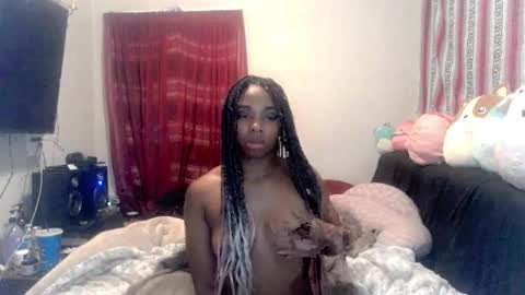 QueenOfHearts online show from 02.09.25