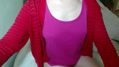 Snapshot of queenoftenderness chatting on 02.10.26 queenoftenderness online show from 02.10.26