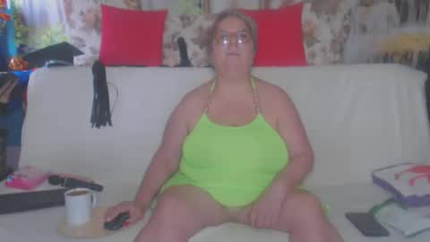 QueenPammy online show from 09.28.25