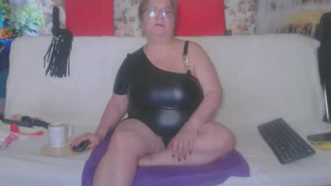 QueenPammy online show from 10.11.25