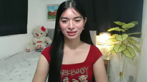 QueenPinay69 online show from 10.14.25
