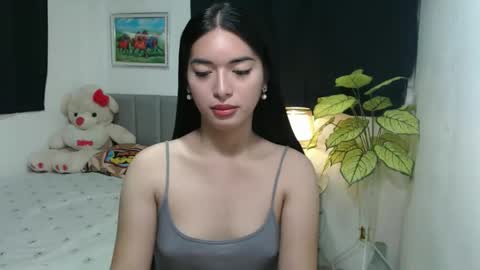 QueenPinay69 online show from 10.16.25