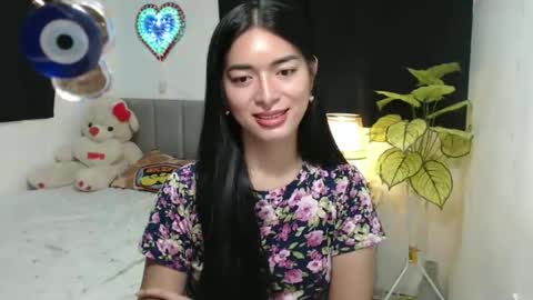 QueenPinay69 online show from 11.15.25