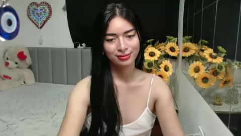 QueenPinay69 online show from 11.28.25