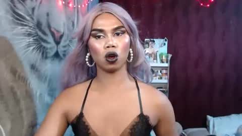 queenpinayebony_xx online show from 04.06.26