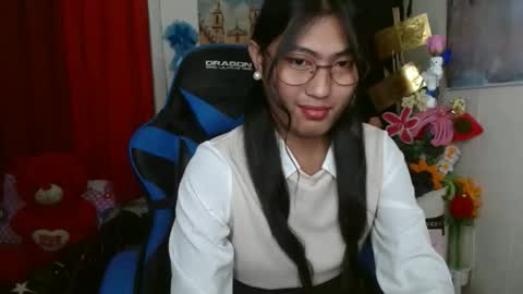 queensteffi online show from 03.04.26