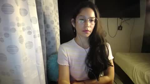 Paola online show from 01.12.25