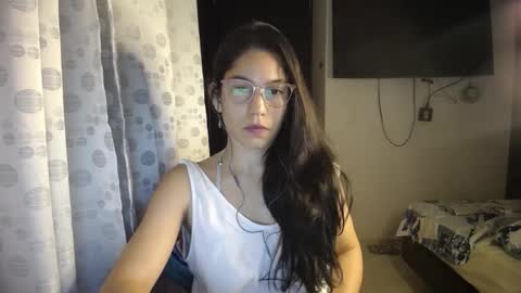 Paola online show from 01.22.25