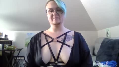 queerlyjaz online show from 09.17.25