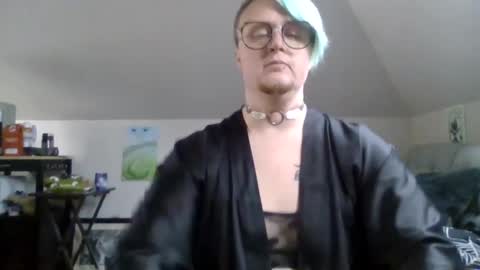 queerlyjaz online show from 09.26.25