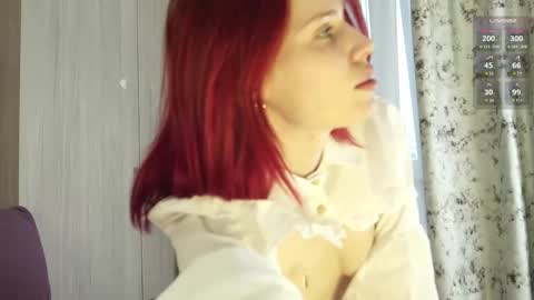 Snapshot of quennaedger chatting on 10.30.25 Fiona online show from 10.30.25