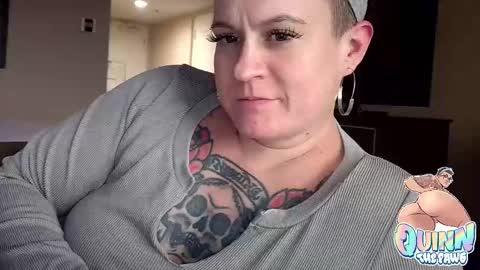 Snapshot of quinnofspades chatting on 11.10.25 quinnofspades online show from 11.10.25