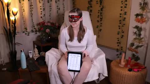 QuinnMonroe online show from 02.26.25