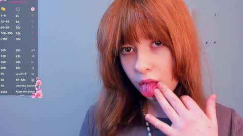 Snapshot of quyenlegasy chatting on 04.03.26 Quyen online show from 04.03.26