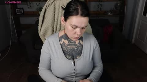 qwertyannie_lbo online show from 04.26.26