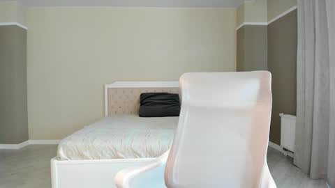 Leya online show from 09.10.25