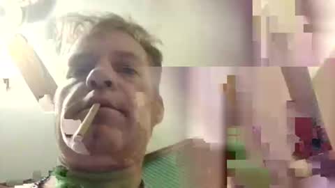 Snapshot of r04233054 chatting on 12.03.25 r04233054 online show from 12.03.25