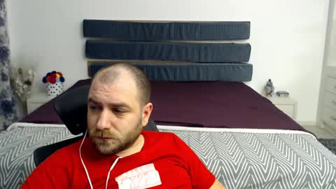 Snapshot of r0bila chatting on 02.10.25 R0bila online show from 02.10.25