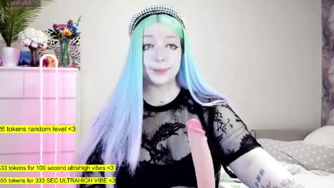 - online show from 03.08.25