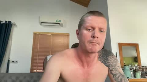 rabbit_eyes69 online show from 03.04.26