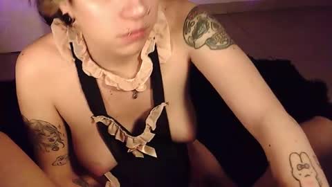 Rabbit Snake online show from 11.25.25