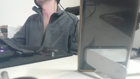 Snapshot of raccon68 chatting on 01.06.25 Raccoon68 online show from 01.06.25