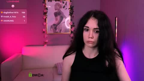 Snapshot of rachel_bloom__ chatting on 11.30.25 rachel_bloom__ online show from 11.30.25