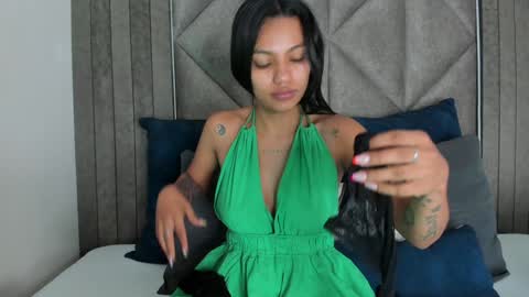 Snapshot of rachel_martinez chatting on 02.03.25 RACHEL online show from 02.03.25