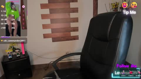Snapshot of racheladamsxx25 chatting on 09.24.25 Call me rachel online show from 09.24.25