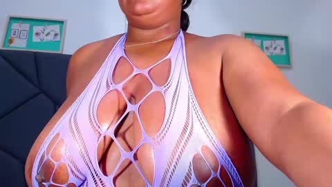 Snapshot of rachelbrown_ chatting on 12.28.24 MALIKA Z online show from 12.28.24