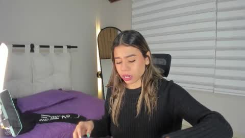 Rachell online show from 12.03.25