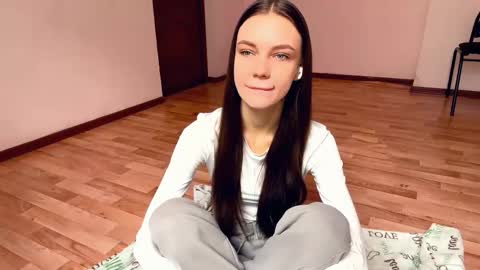Rachel online show from 11.02.25
