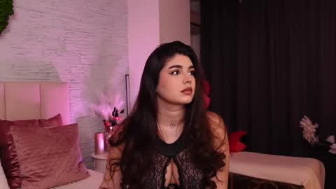 RachelSwaan online show from 02.20.25