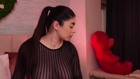 RachelSwaan online show from 02.25.25